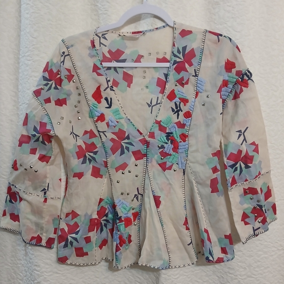 BCBGMaxAzria Tops - BCBGMaxAzria Ivory Floral Print Embellished V-Neck Blouse